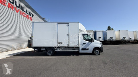 Renault chassis cab