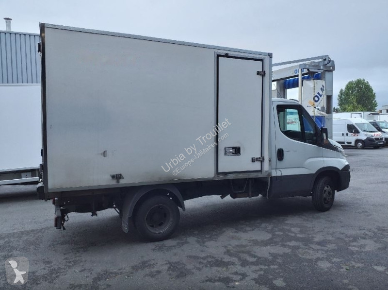 Užitkové vozidlo Iveco FRIGO 12M3 140 CV RJ...
