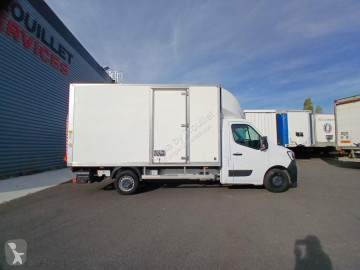 Renault chassis cab
