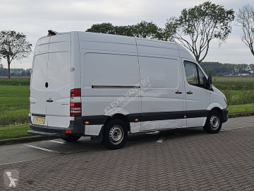 Fourgon Mercedes