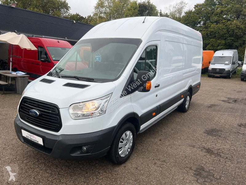 Véhicule utilitaire Ford 350 L4H3...
