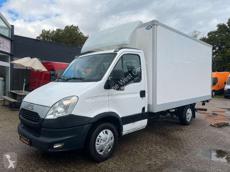 Véhicule utilitaire Iveco 35S15 Koffer...
