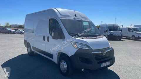 Opel mid-size van