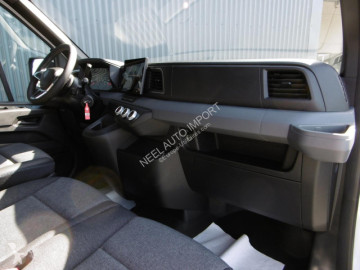 Renault cargo van