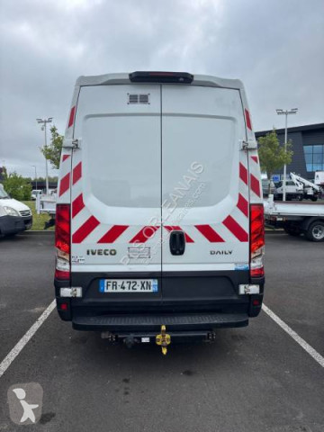 Iveco mid-size van