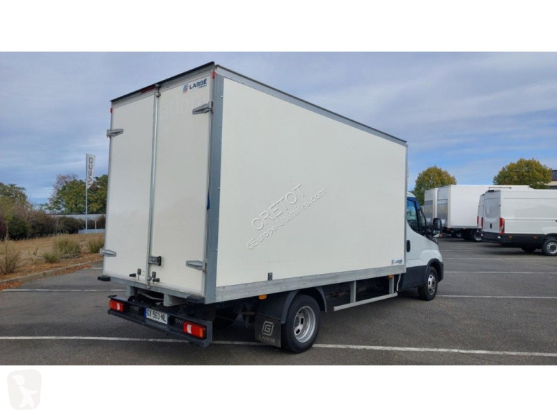 Užitkové vozidlo Iveco DAILY 35C16 3L Caisse 20 m3