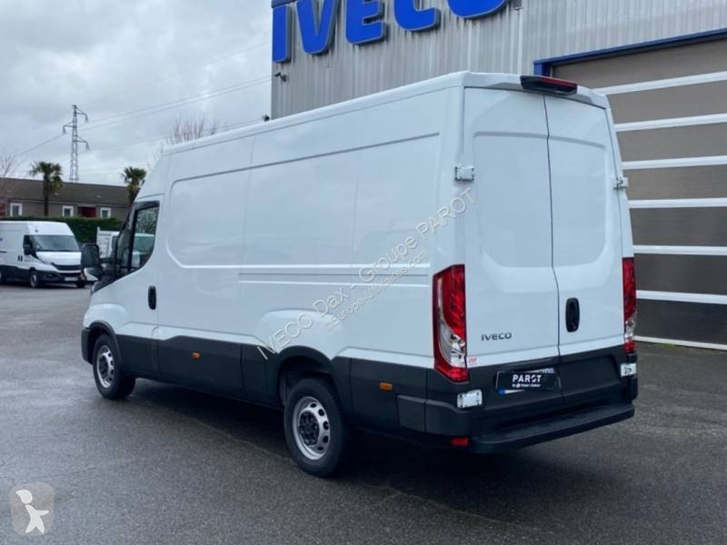 Užitkové vozidlo Iveco 35S14V12