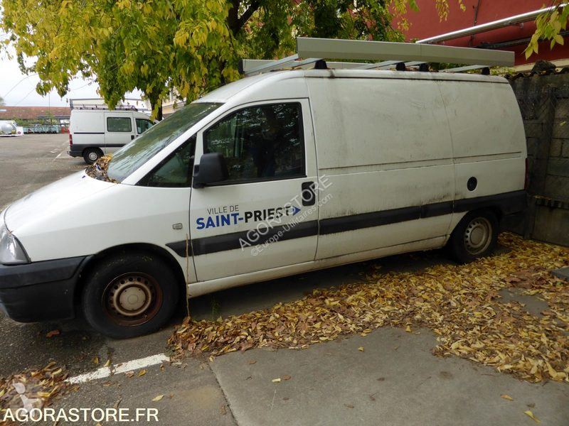 Peugeot EXPERT van