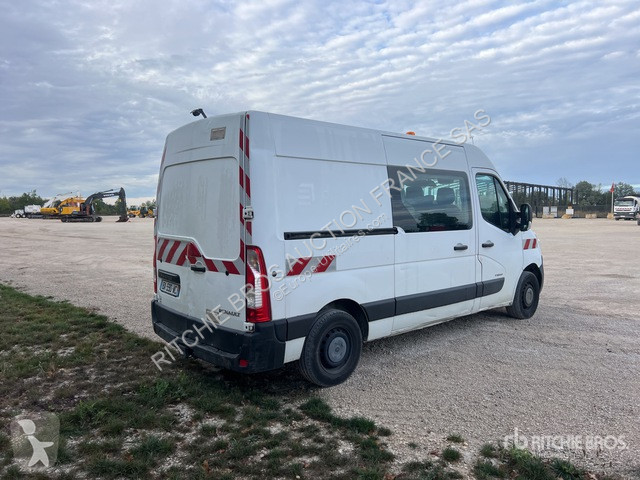Renault dci100 van