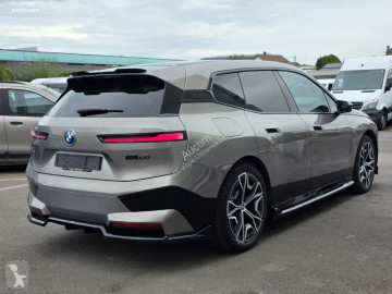 BMW 4X4 / SUV car