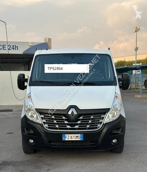 Renault master van
