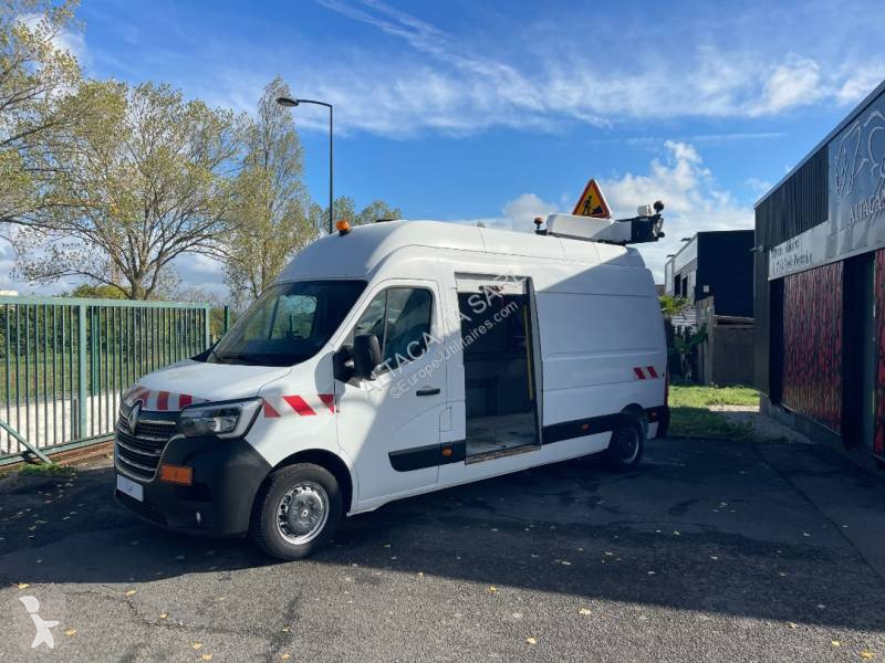 Renault 135 DCI van