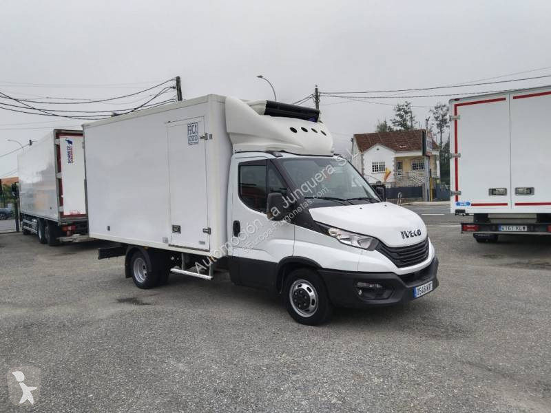 Iveco 35C16 van