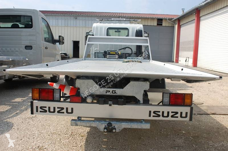 Isuzu  van