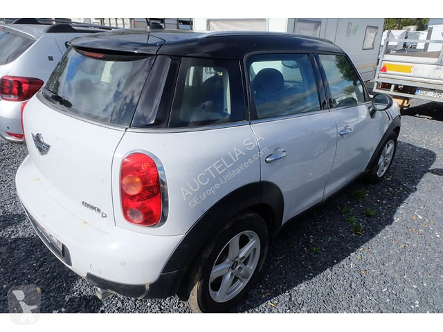 Mini  van
