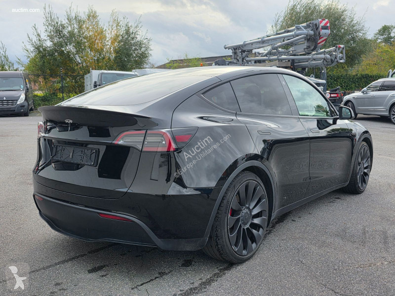 Tesla model y van