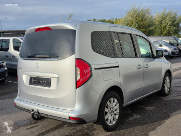 Mercedes van