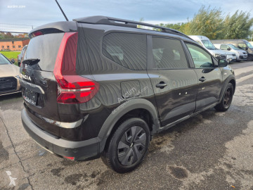 Dacia MPV car
