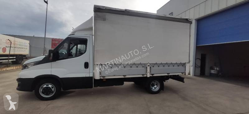 Iveco 35C18 van