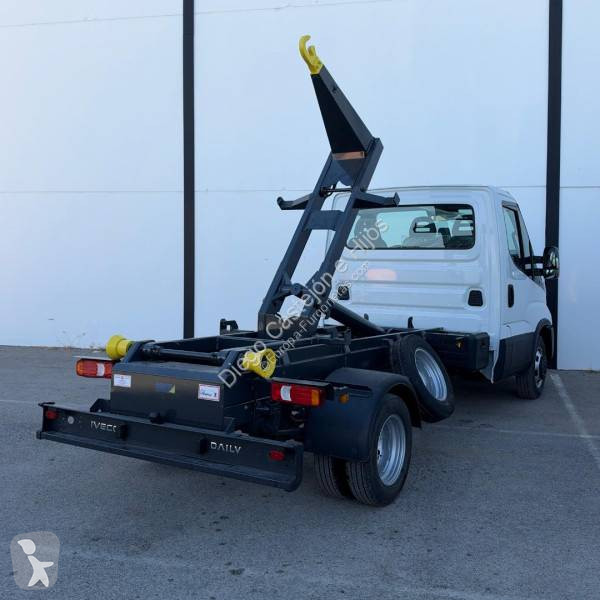 Užitkové vozidlo Iveco 35C16H