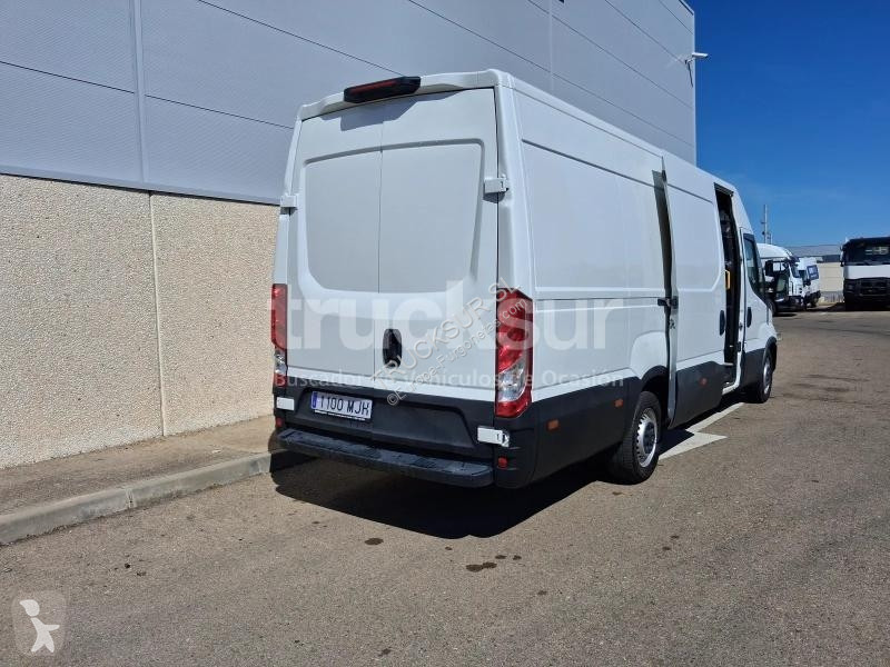 Furgoneta Iveco DAILY 35S16 16M3