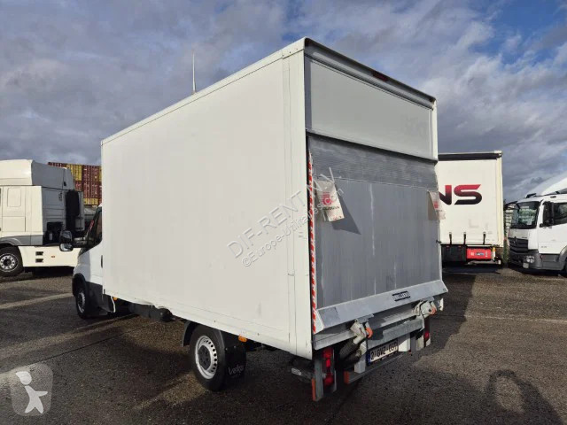 Iveco 35 S 14 A8 van