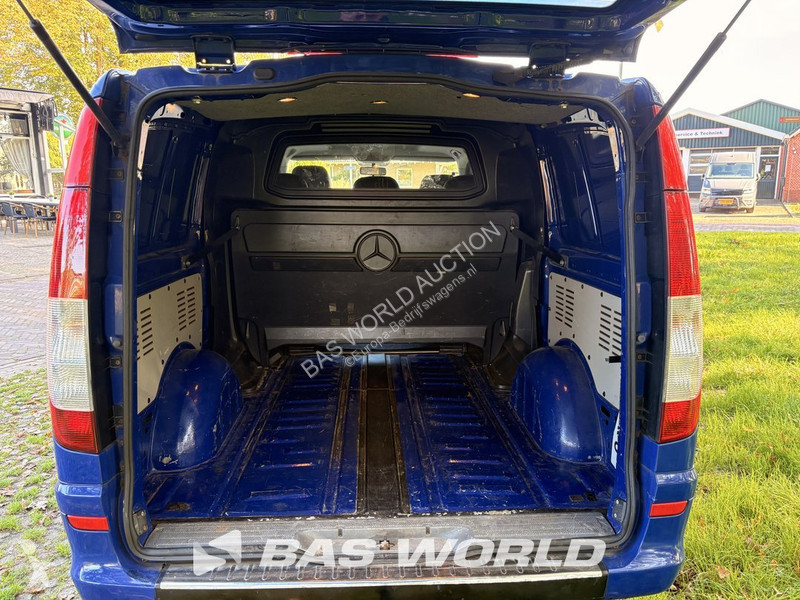 Mercedes  van