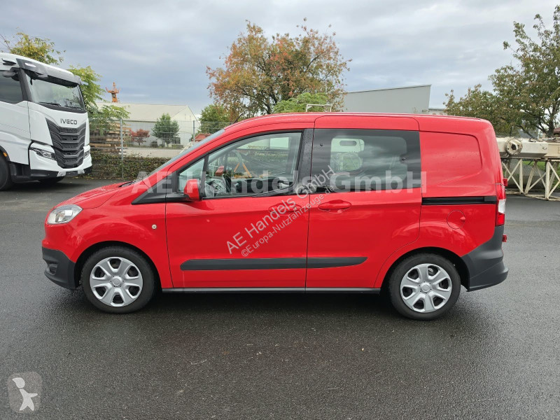 Užitkové vozidlo Ford Courier 1.5 Kombi Trend...