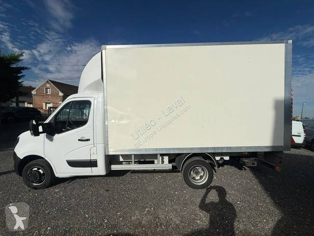 Nissan RJ L4H1 2.3 DCI 165CH ACENTA van