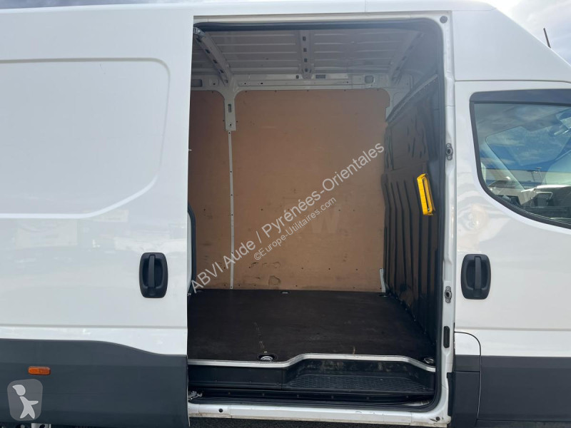Užitkové vozidlo Iveco 35S14V12