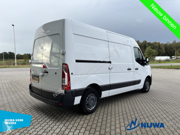 Renault cargo van