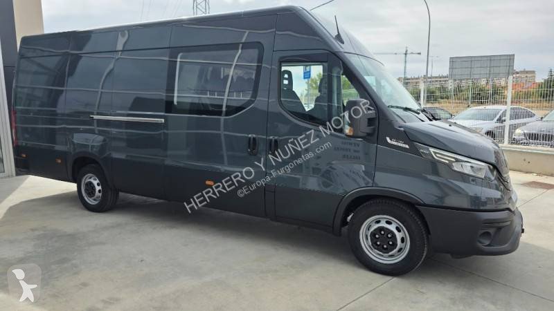 Užitkové vozidlo Iveco 35S16