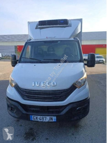 Užitkový vůz s kabinou a podvozkem Iveco