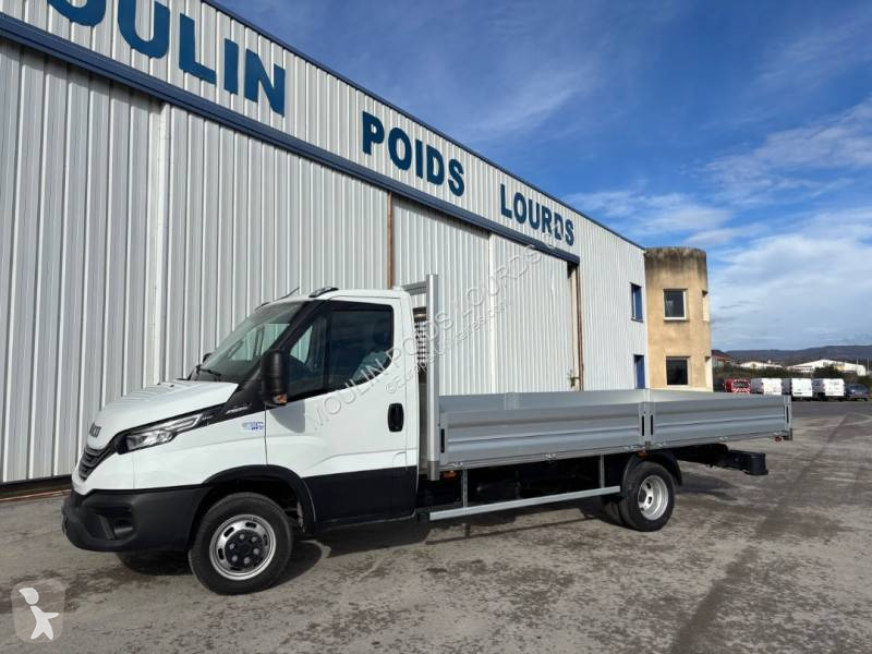 Iveco 35C15 van