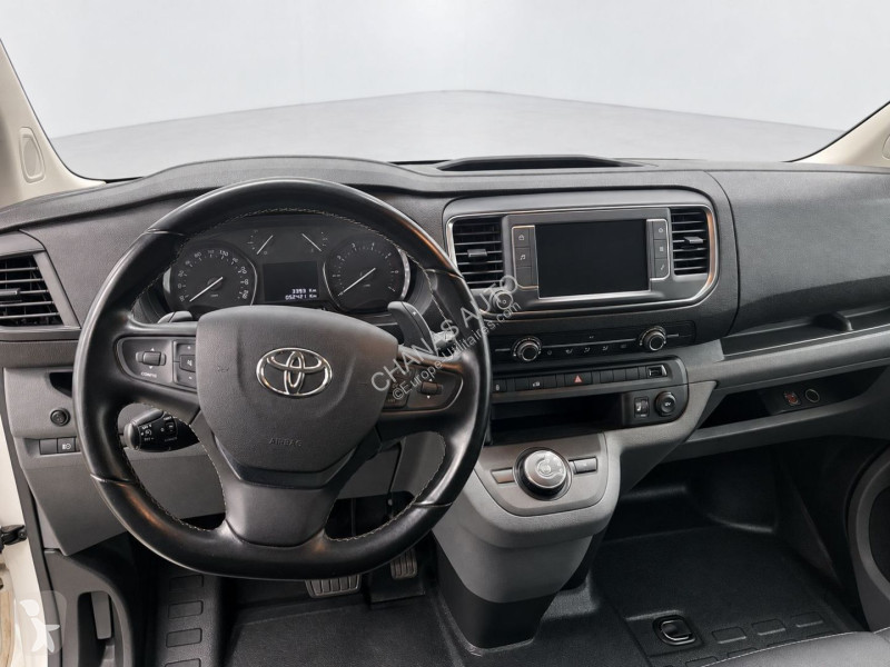 Furgoneta Toyota Medium 2.0 120 D-4D BVA
