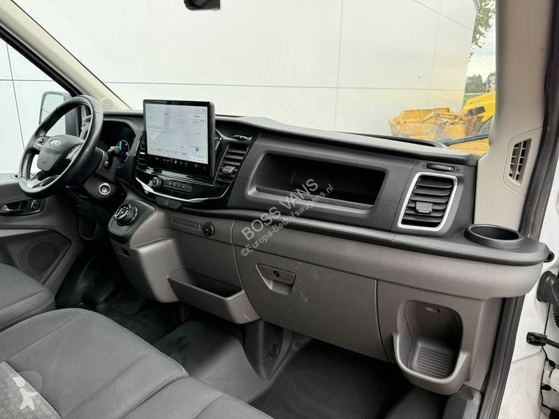 Ford E van