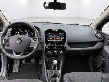 Renault sedan car