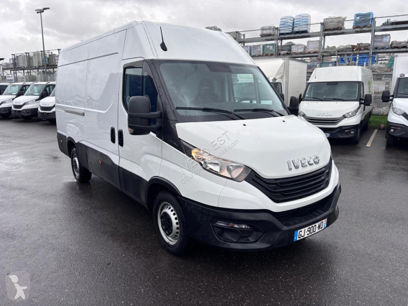 Varevogn Iveco 35S Fg 35S14 V12 - FOURGON 12 M3...