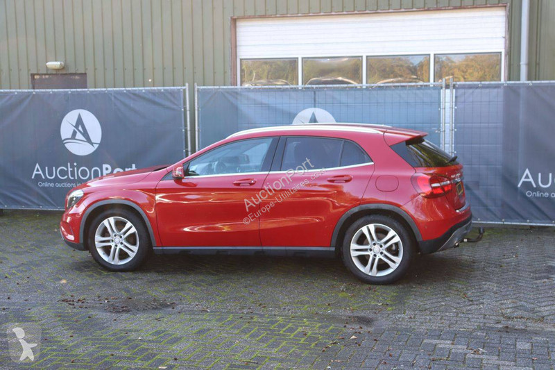 Bedrijfswagen Mercedes D GLA