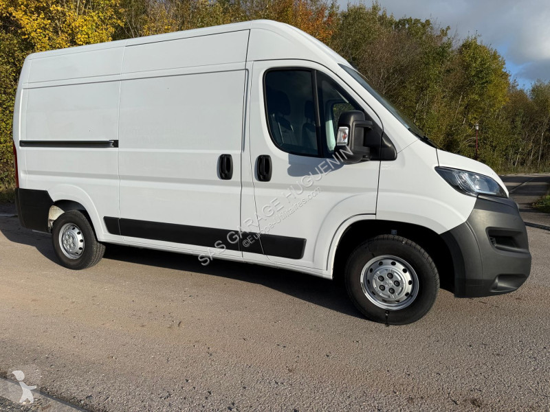 Furgoneta Peugeot 2.2 BLUEHDI S&S 120CH ASPHALT