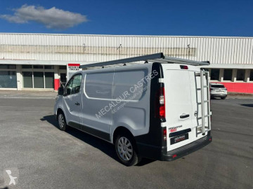 Mellemstor kassevogn Nissan
