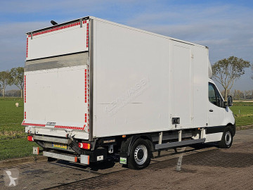 Caja cerrada Mercedes