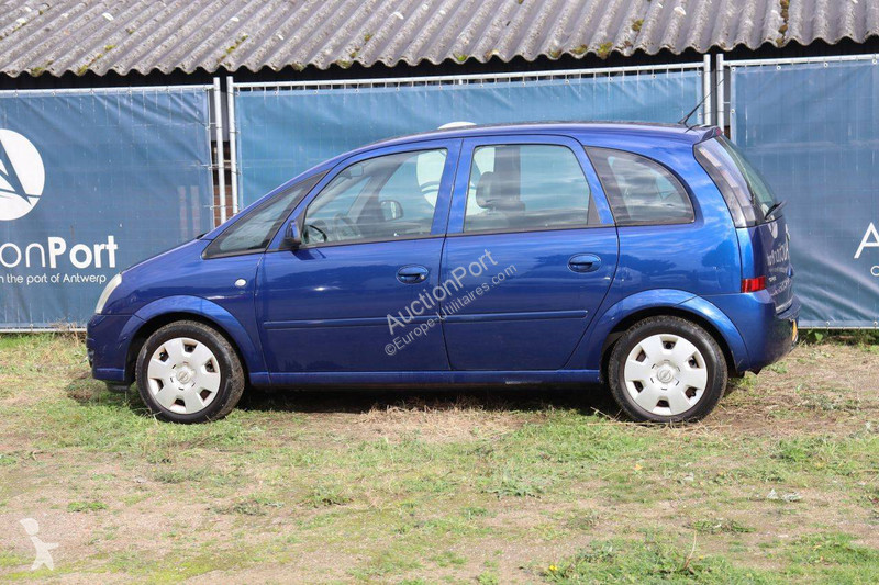 Véhicule utilitaire Opel