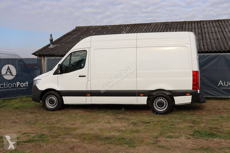 Véhicule utilitaire Mercedes