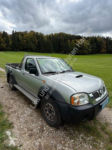 Véhicule utilitaire Nissan