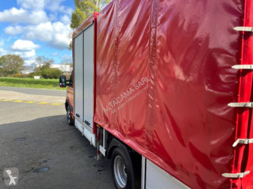 Vehículo tienda Iveco