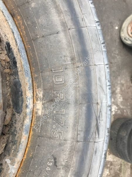 Veicolo commerciale  10R-17.5