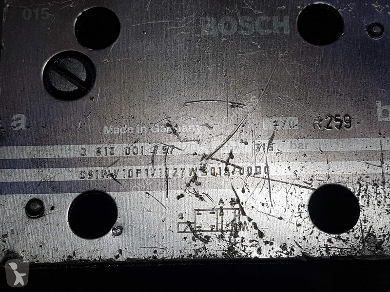 Samochód dostawczy Bosch 081WV10P1V10 -...