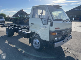 View images Toyota Dyna 250 van