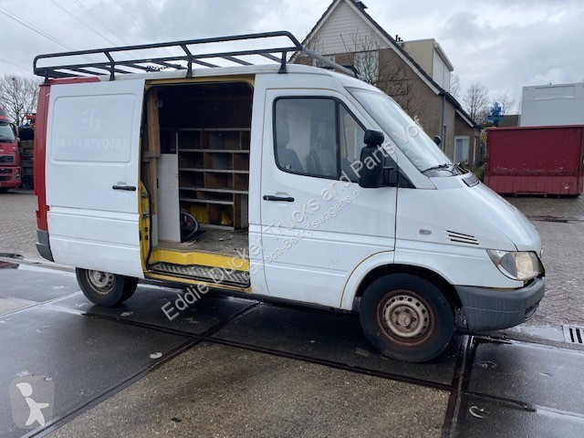 Véhicule utilitaire Mercedes SPRINTER